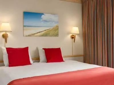 NH Zandvoort Hotel 4*,
